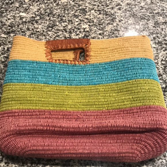 Handbags - Beautiful hand woven bag with leather handles.